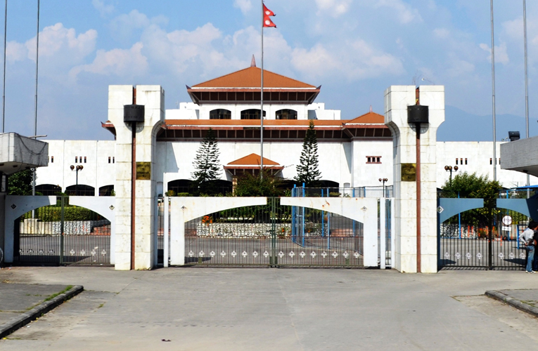 हिजो स्थगित भनिएको प्रतिनिधिसभाको बैठक आज सुचारु हुदै